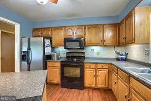 426 Jennifer Dr, New Cumberland, PA 17070 - Photo 7
