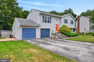 146 Winston Dr, York, PA 17408 - Photo 3