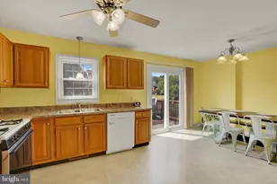 765 Robin Hill Cir, York, PA 17404 - Photo 7
