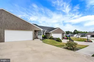 4445 Clair Mar Dr, Dover, PA 17315 - Photo 3