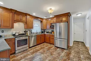 3 Country Manor Ln, New Freedom, PA 17349 - Photo 3