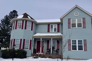 43 Pinewood Cir, Hanover, PA 17331 - Photo 1