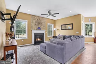 654 Old Quaker Rd, Lewisberry, PA 17339 - Photo 11