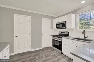 139 Hershey Cir, Stewartstown, PA 17363 - Photo 9