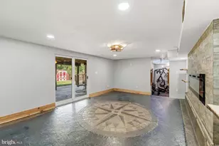 2911 Village Square Dr, Dover, PA 17315 - Photo 39