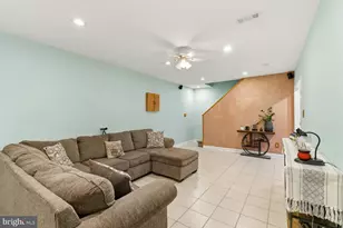 2911 Village Square Dr, Dover, PA 17315 - Photo 31