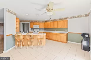 151 Overview Cir E, Red Lion, PA 17356 - Photo 15