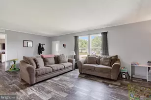 2120 Stauffer Rd, Seven Valleys, PA 17360 - Photo 5