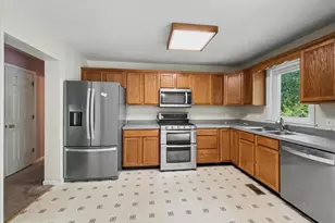 10 Hitching Post Cir, Thomasville, PA 17364 - Photo 7