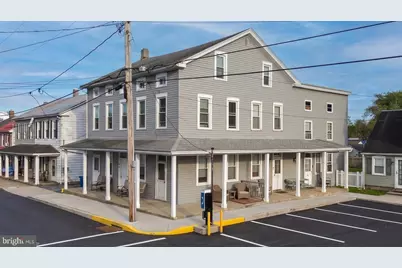 8 E Broadway Ave, Etters, PA 17319 - Photo 1