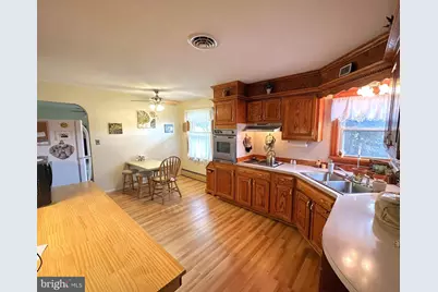 985 Fairview Drive, Hanover, PA 17331 - Photo 9