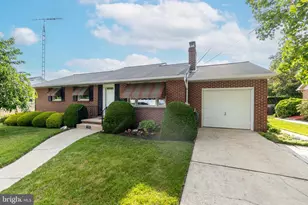 717 McCosh St, Hanover, PA 17331 - Photo 3