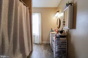 1058 E Market St, York, PA 17403 - Photo 7