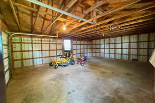 9100 Yellow Church Rd, Seven Valleys, PA 17360 - Photo 11
