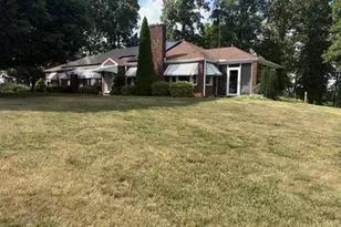 9100 Yellow Church Rd, Seven Valleys, PA 17360 - Photo 3