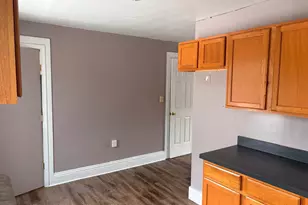 1023 S Queen St, York, PA 17403 - Photo 3
