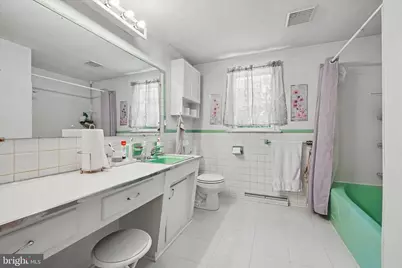 460 Skyview Drive, York, PA 17406 - Photo 11