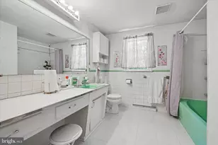 460 Skyview Dr, York, PA 17406 - Photo 11