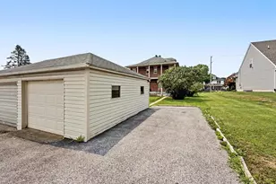 637 S Main St, Red Lion, PA 17356 - Photo 3