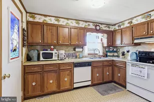 5413 Waltersdorff Rd, Spring Grove, PA 17362 - Photo 11