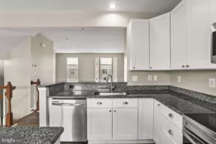 806 Blossom Dr, Hanover, PA 17331 - Photo 15