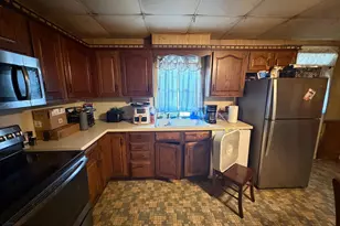 8 York St, Spring Grove, PA 17362 - Photo 3
