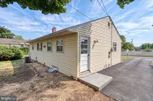 3807 N Sylvan Dr, York, PA 17402 - Photo 41