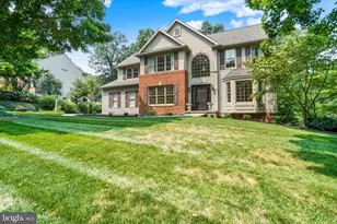 410 Sarah Woods Dr, Red Lion, PA 17356 - Photo 3