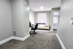 818 E Market St, York, PA 17403 - Photo 9