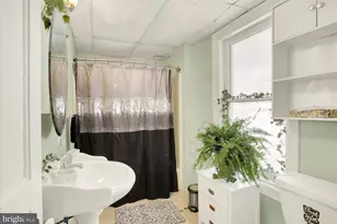 136 S Queen St, York, PA 17403 - Photo 13