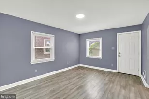 1123 E Poplar St, York, PA 17403 - Photo 3