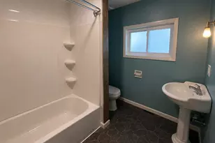 2070 Sandalwood Ct, York, PA 17404 - Photo 5
