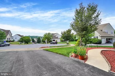 2082 Westbury Court, Red Lion, PA 17356 - Photo 3