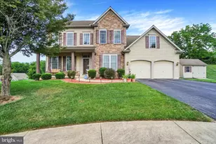 2082 Westbury Ct, Red Lion, PA 17356 - Photo 1