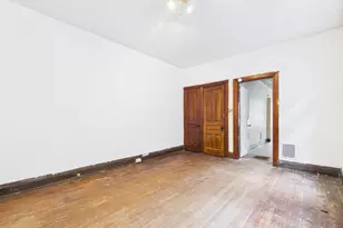 719 W King St, York, PA 17401 - Photo 3