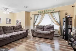 2708 Sunset Ln, York, PA 17408 - Photo 5