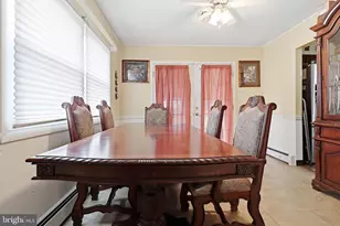 2708 Sunset Ln, York, PA 17408 - Photo 7