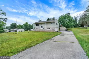 836 Elham Dr, York, PA 17406 - Photo 3