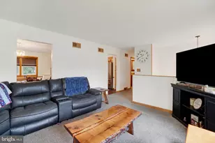 836 Elham Dr, York, PA 17406 - Photo 7