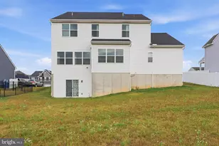 216 Hollyhock Dr, Manchester, PA 17345 - Photo 39