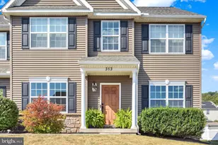 313 Lamp Post Ln, Etters, PA 17319 - Photo 3