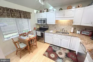 2632 Fairway Dr, York, PA 17402 - Photo 7