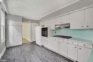 34 N Albemarle St, York, PA 17403 - Photo 7