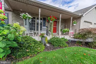 255 Hedgewick Ln, Wrightsville, PA 17368 - Photo 3
