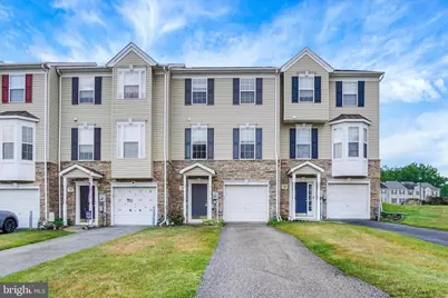 137 Bruaw Drive, York, PA 17406 - Photo 1