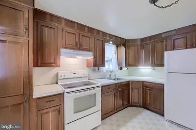 801 Carl Street, York, PA 17404 - Photo 5