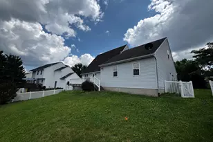 310 Wimbleton Way, Red Lion, PA 17356 - Photo 5