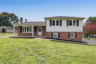 439 Valley Rd, York, PA 17407 - Photo 1
