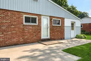 325 Gwen Dr, York, PA 17404 - Photo 11