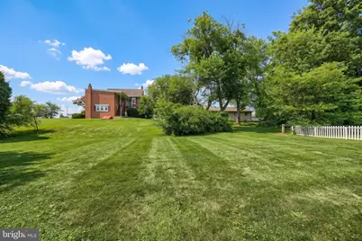 325 Gwen Drive, York, PA 17404 - Photo 9